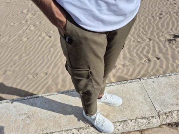 pantalone verde uomo con tasche