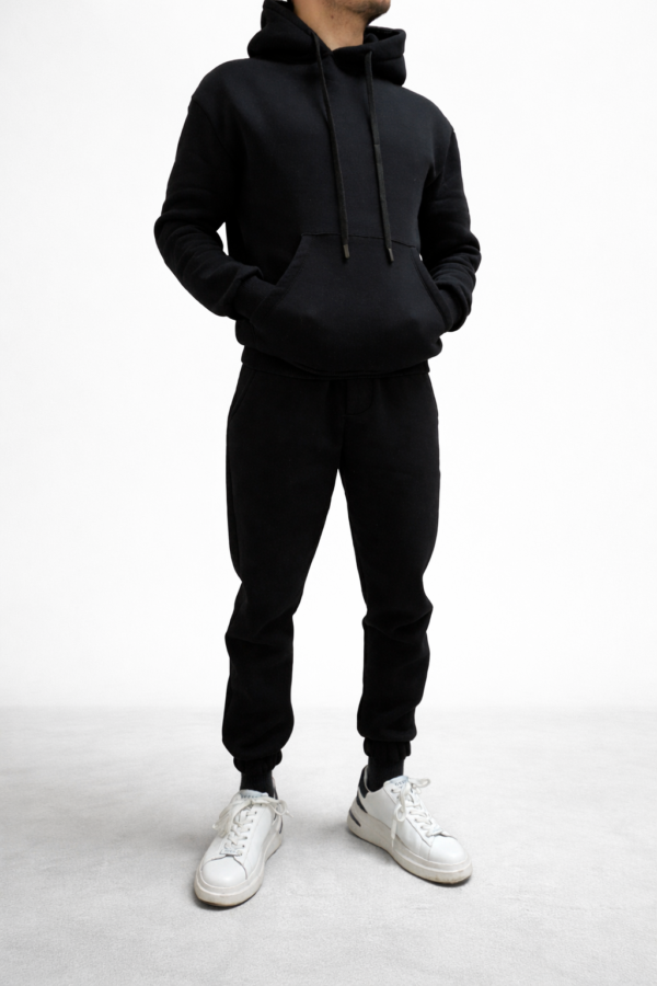 tuta sportiva nera uomo
